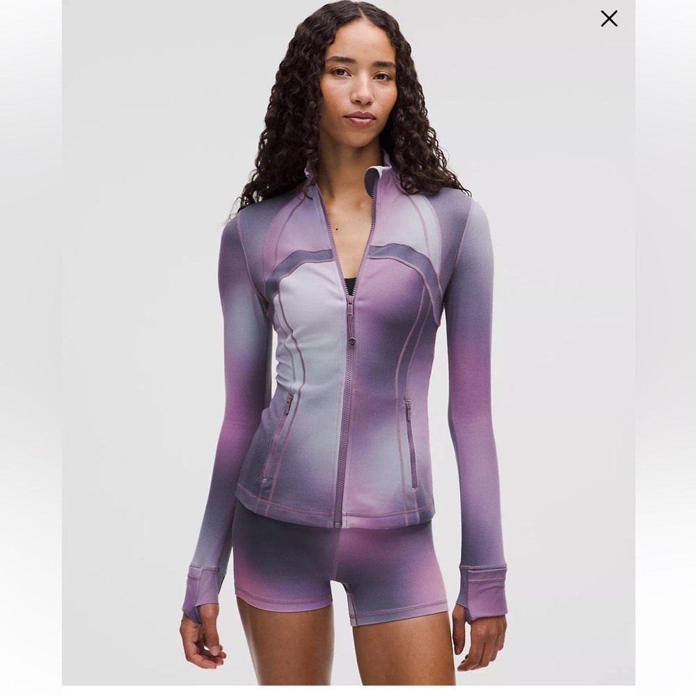 Great Condition Lululemon define jacket nulu AURORA HAZE PURPLE MULTI Size 10